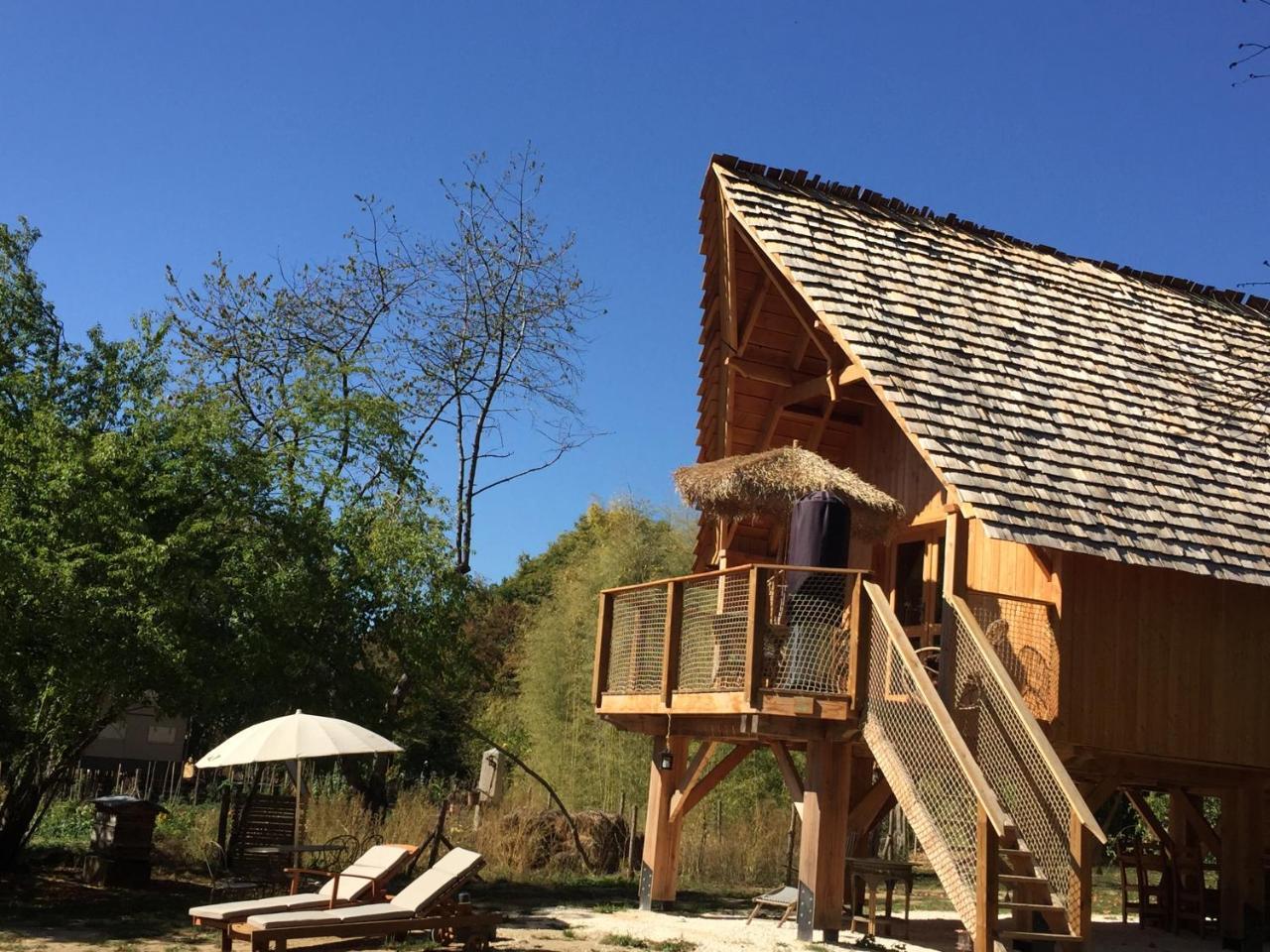 Ecolodge Beauregard Треньи Экстерьер фото