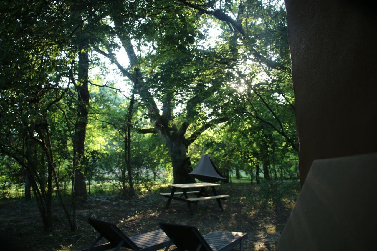 Ecolodge Beauregard Треньи Экстерьер фото